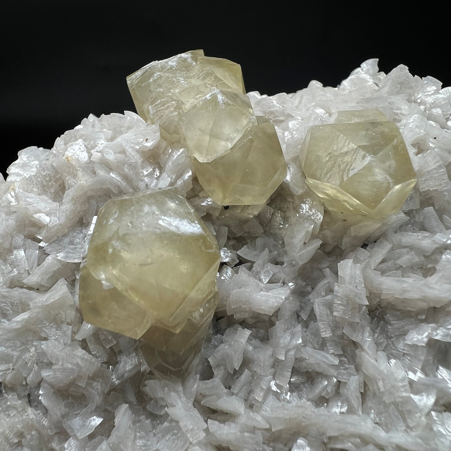 Calcite + Dolomite (Free shipping)