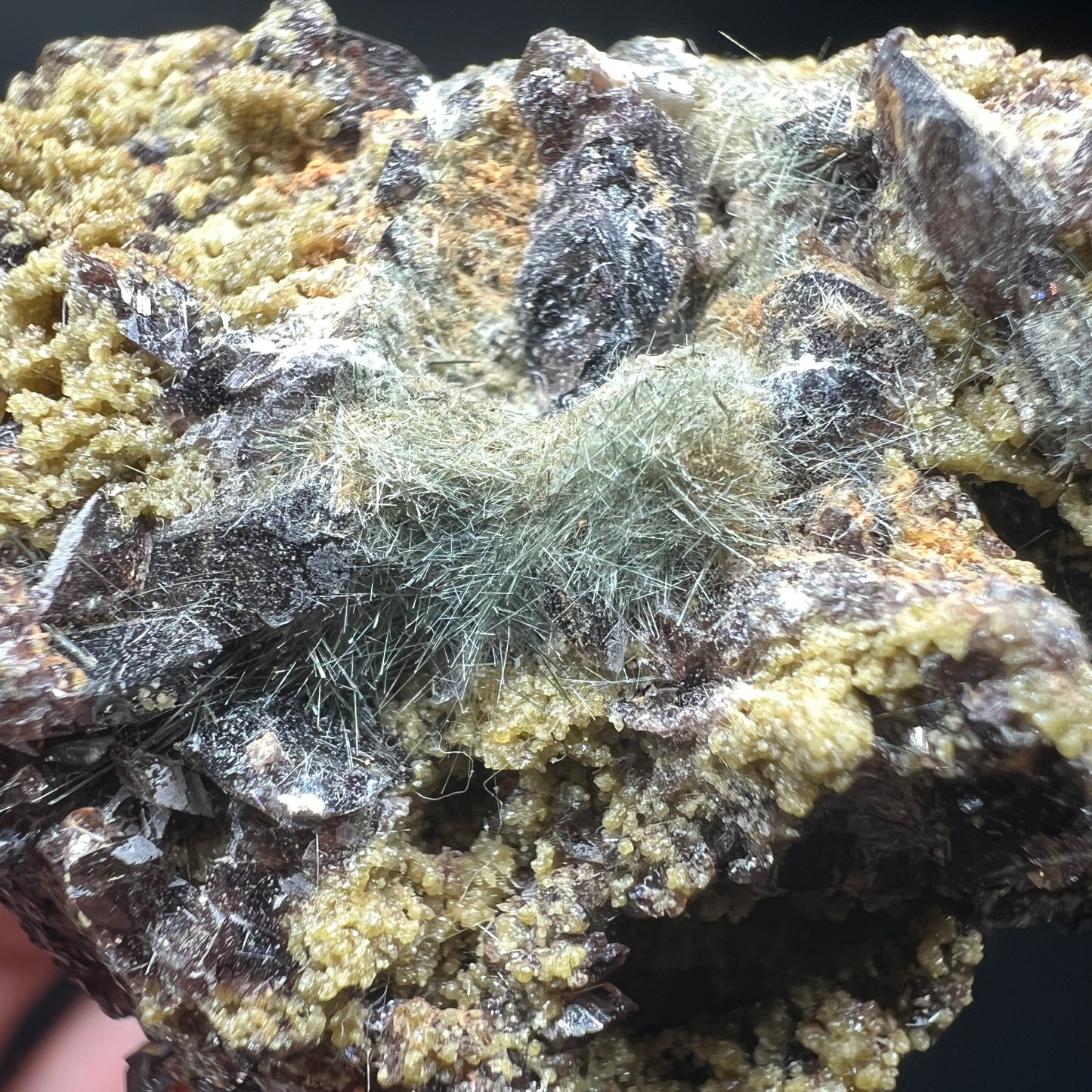 Actinolitum + Axinite (Free shipping)