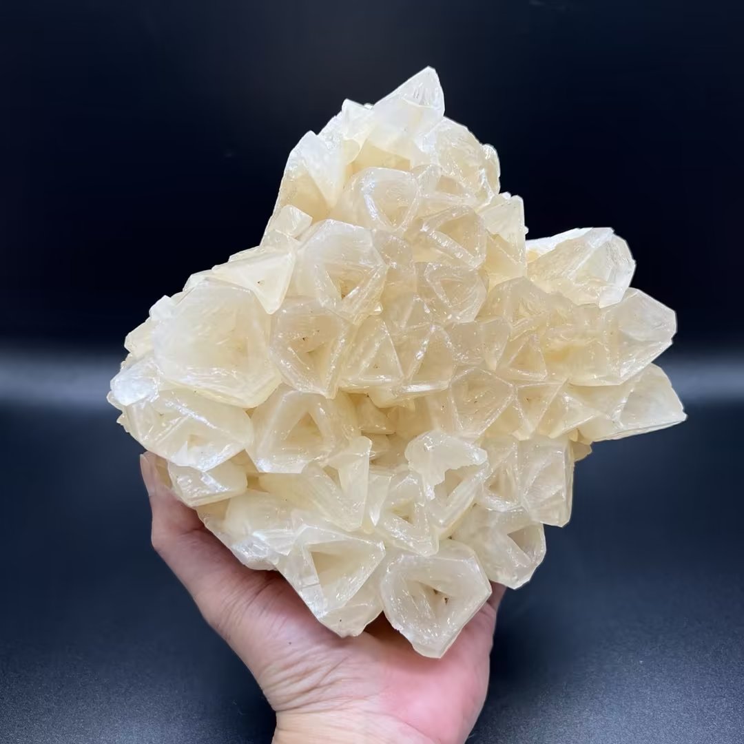 Goblet Calcite (Free shipping)