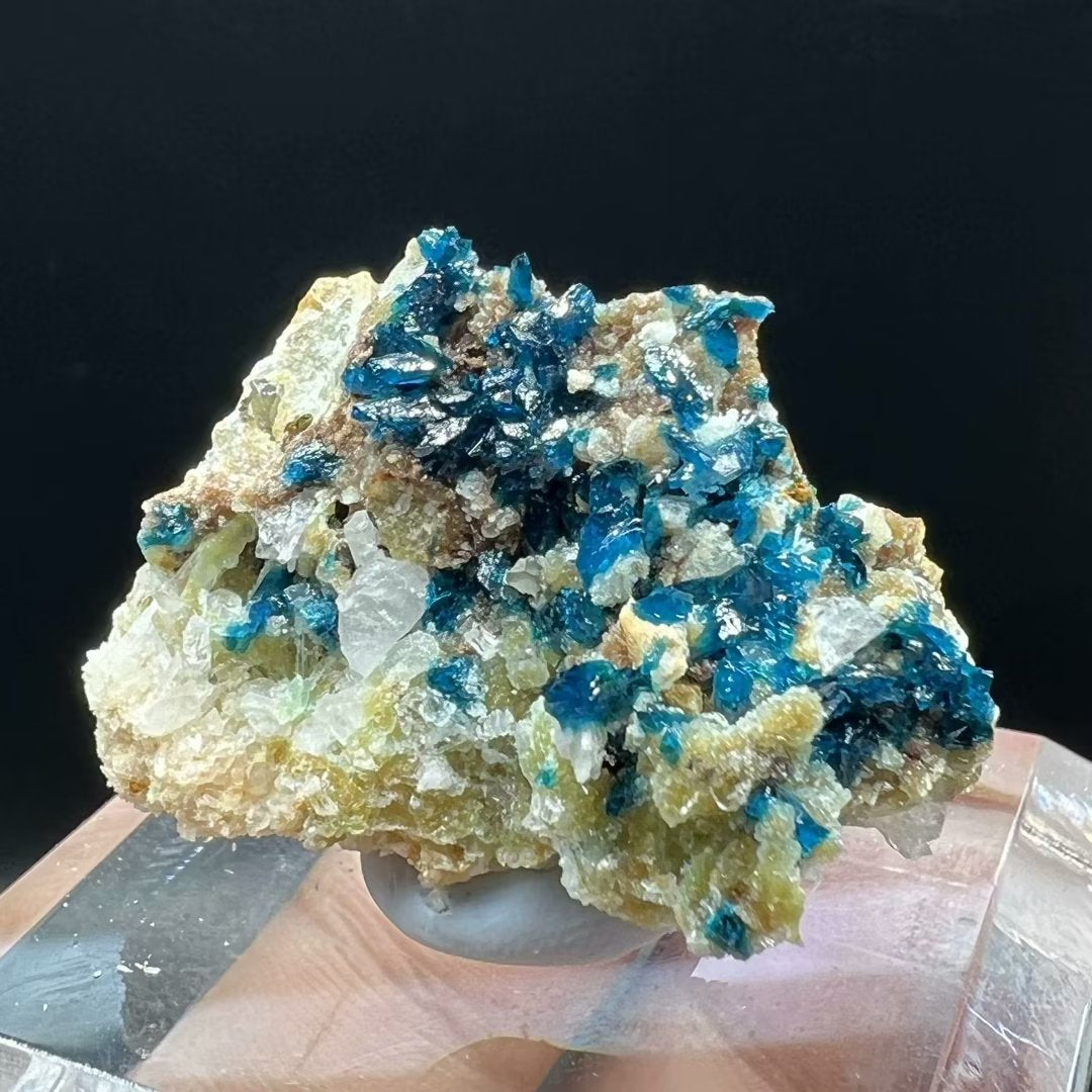 Veszelyite + Quartz (Free shipping)