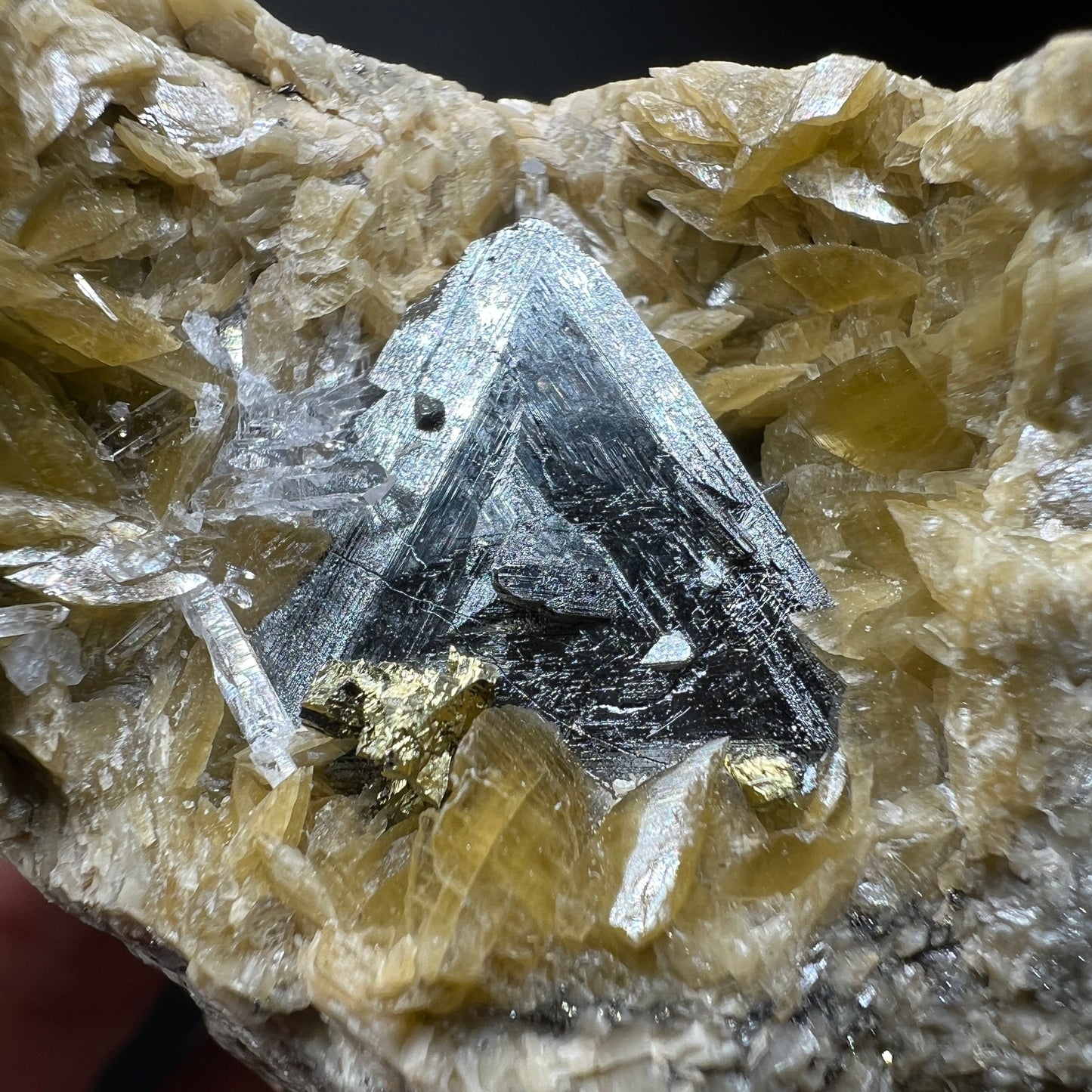 Tetrahedrite + Chalcopyrite + Quartz + Siderite (Free shipping)