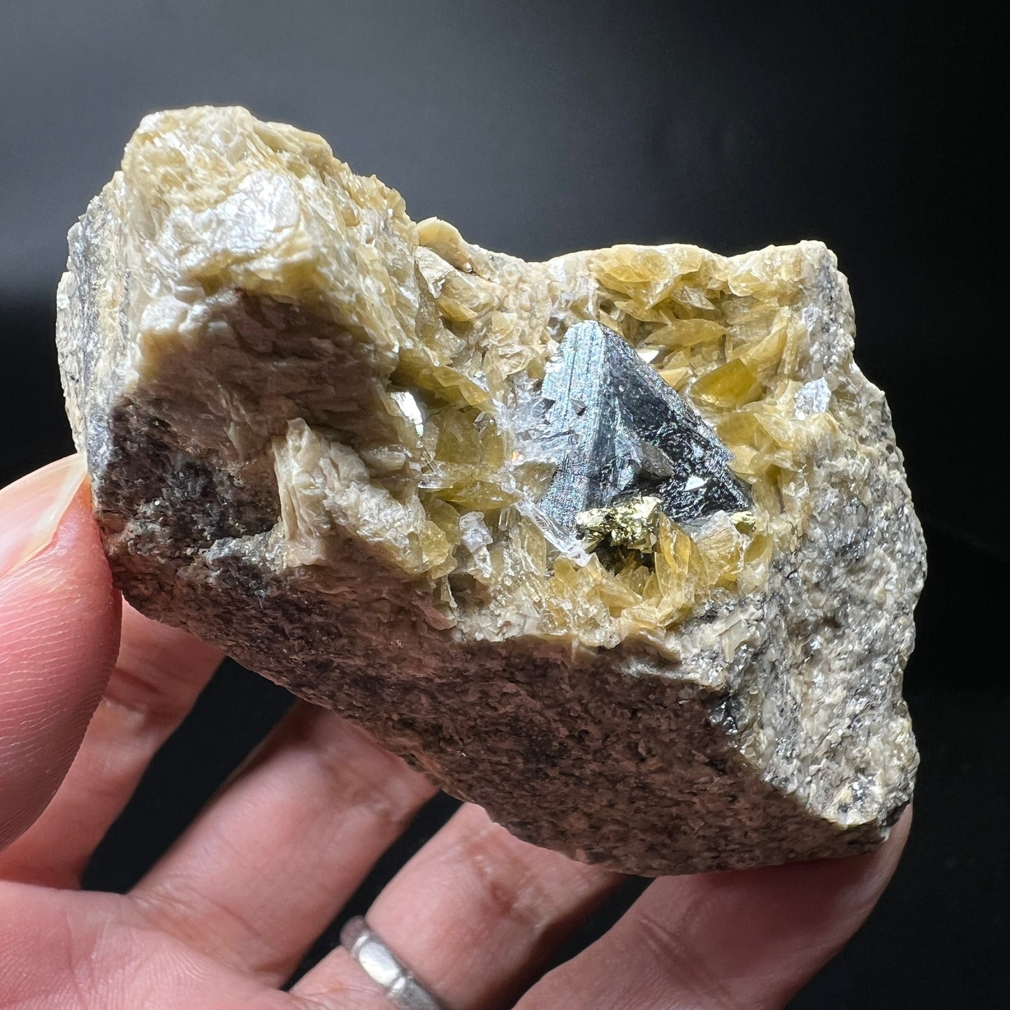 Tetrahedrite + Chalcopyrite + Quartz + Siderite (Free shipping)