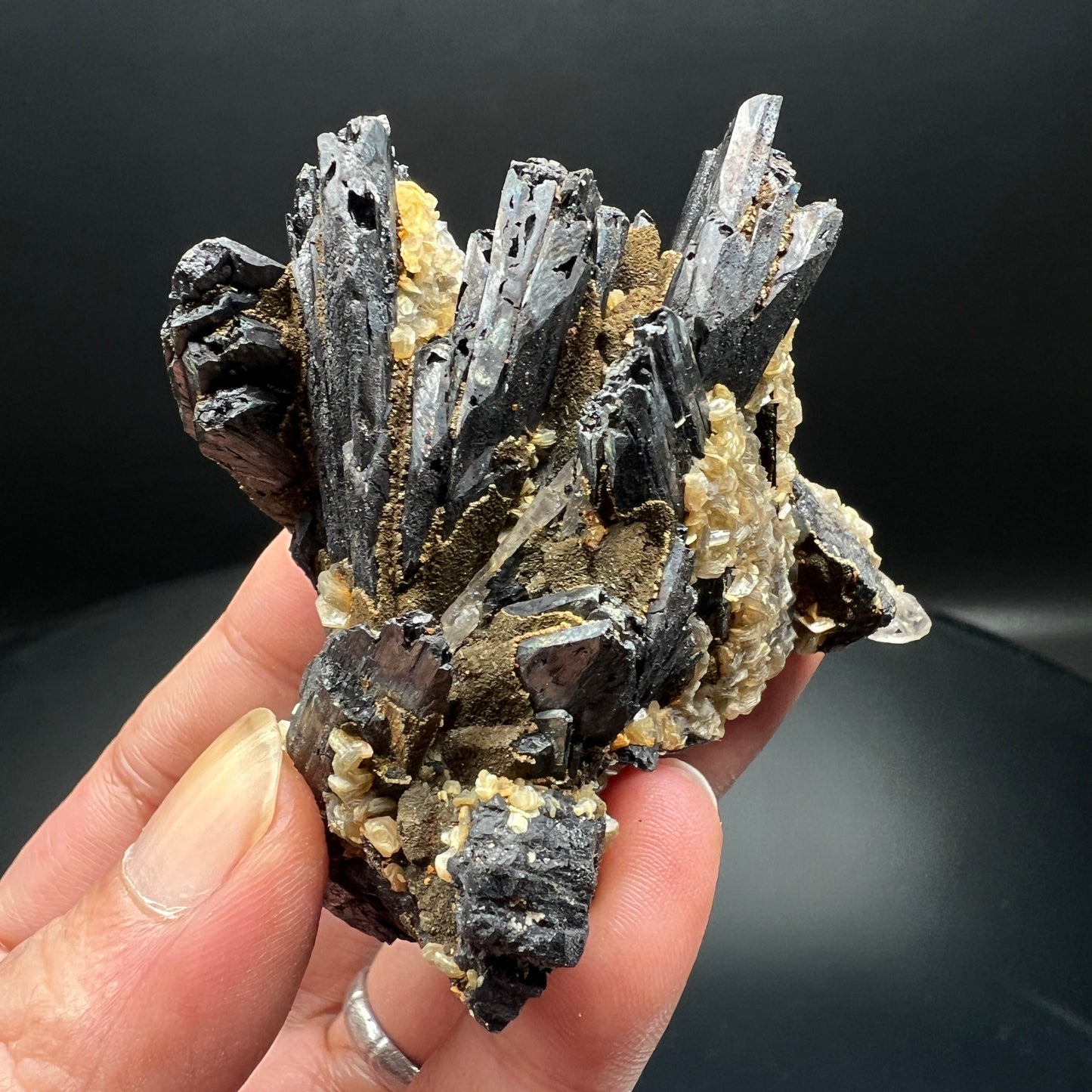 Wolframite + Mica (Free shipping)