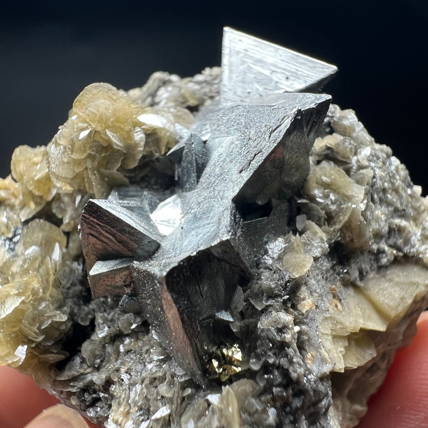 Tetrahedrite + Chalcopyrite + Siderite (Free shipping)