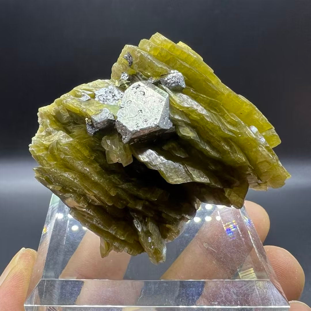 Tetrahedrite + Siderite (Free shipping)