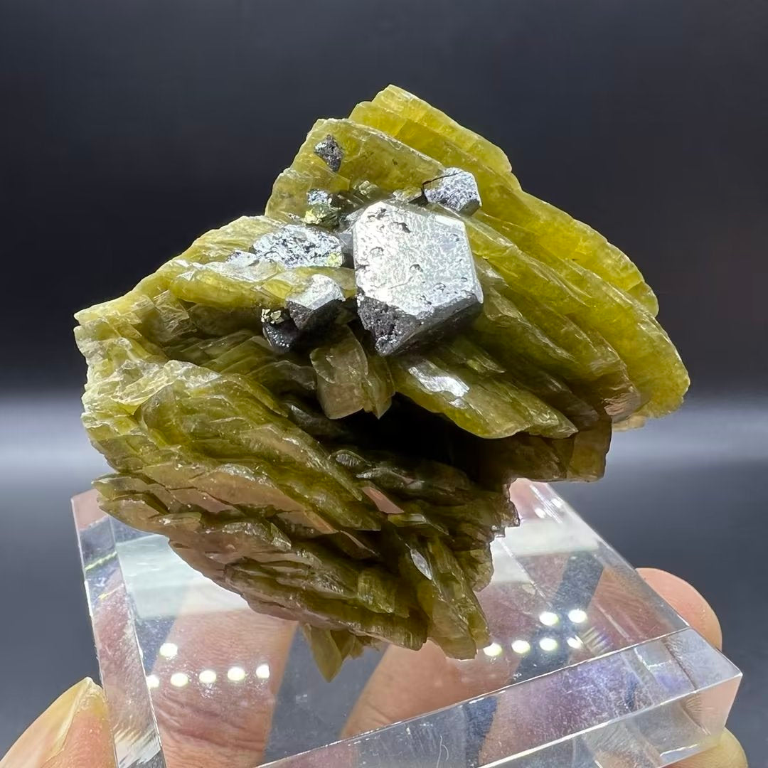 Tetrahedrite + Siderite (Free shipping)