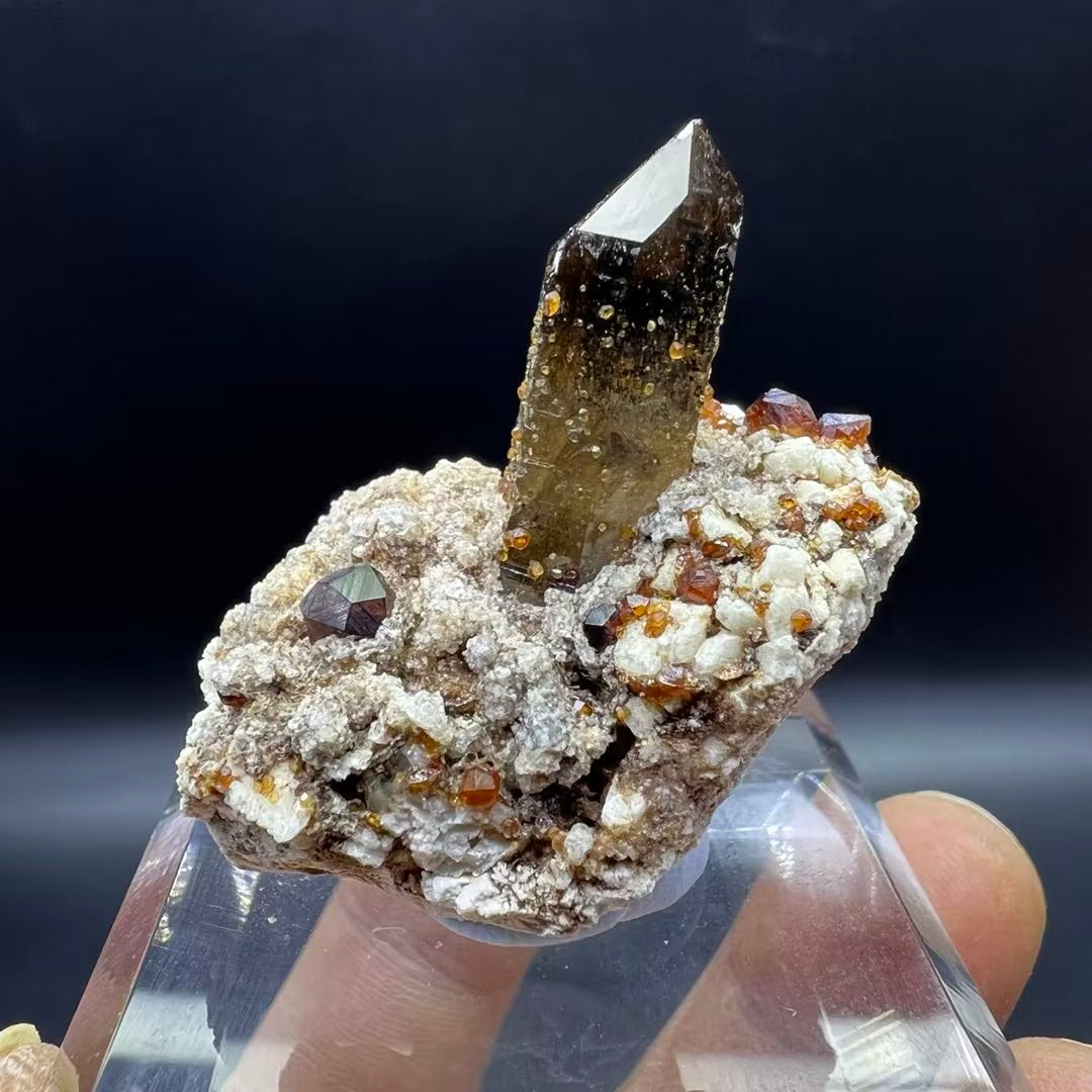 Spessartine + Quartz + Feldspar (Free shipping)