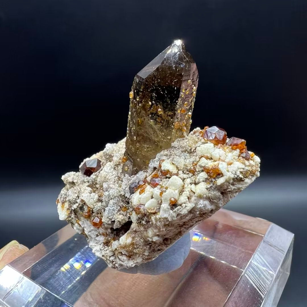 Spessartine + Quartz + Feldspar (Free shipping)