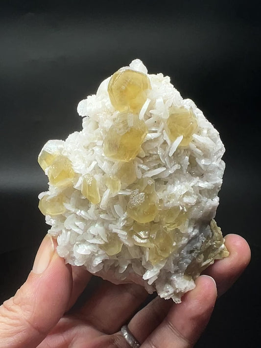 Calcite + Dolomite (Free shipping)