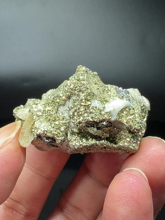 Floater Chalcopyrite cover Tetrahedrite + Dolomite + Siderite (Free shipping)